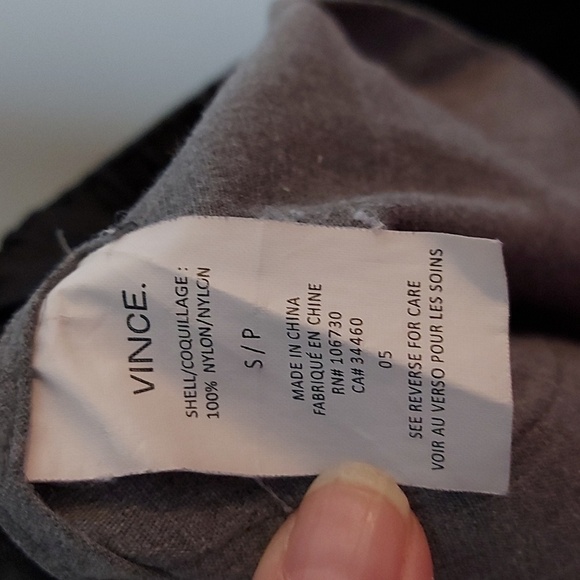 Vince Jogger Style Pants with Faux Leather Waist and Zippered Ankles Size S - Picture 8 of 8